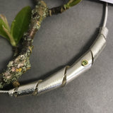 Curled Leaf Neck Wire