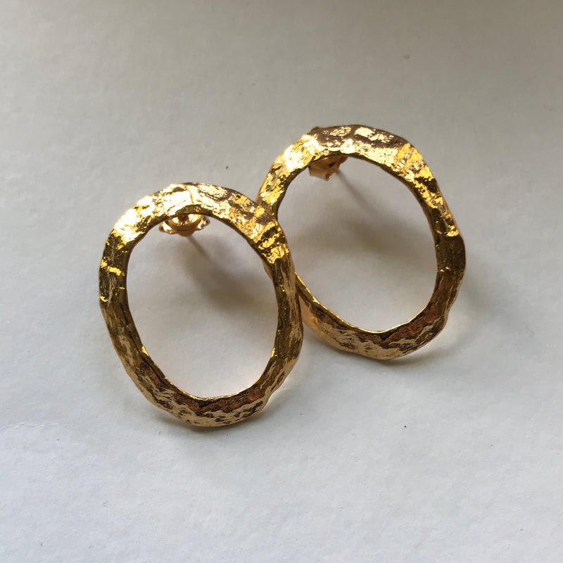 Limpet Circle Stud Earrings - 24c gold vermeil