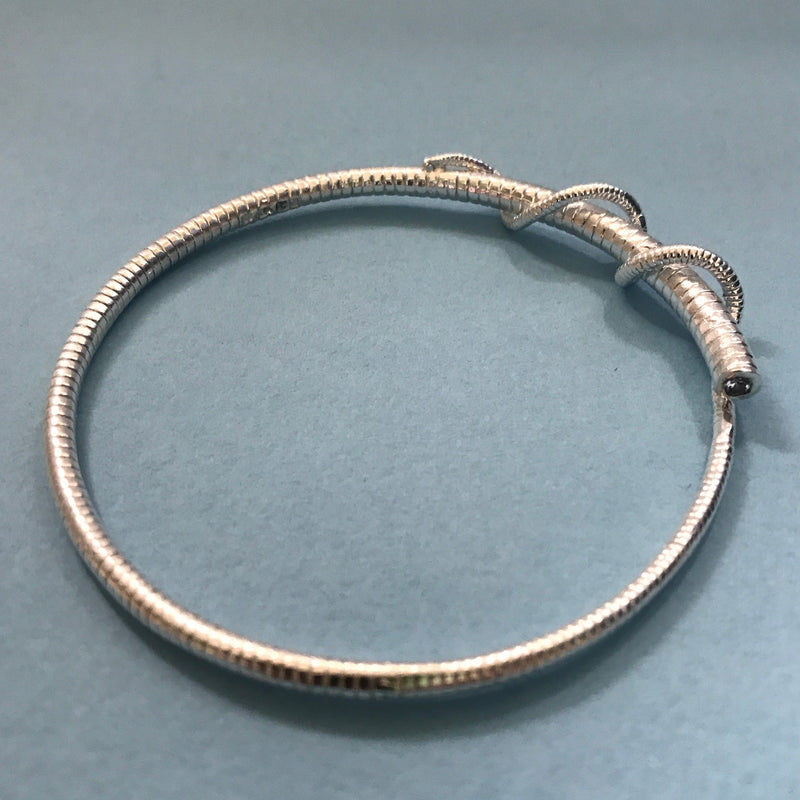 Lobster Antennae Bangle